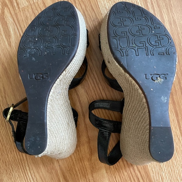 UGG Patent Leather wedges. - Picture 5 of 5